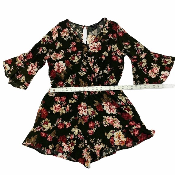 FLORAL Women's V-Neck Long Sleeve Romper - Picture 4 of 10